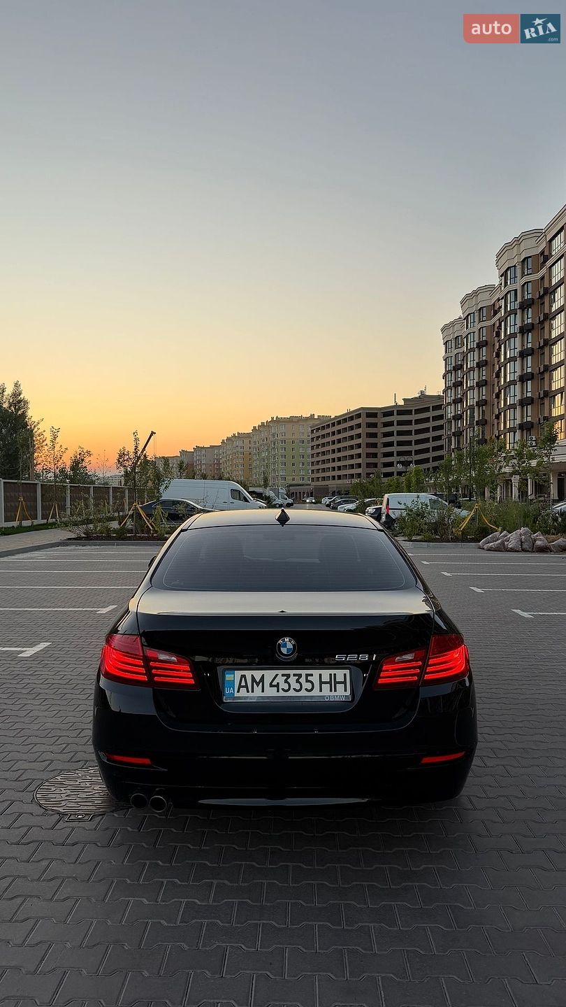 BMW 5 Series 2015 VIN WBA5A5C59FD516850 фото оголошення 19 з 47