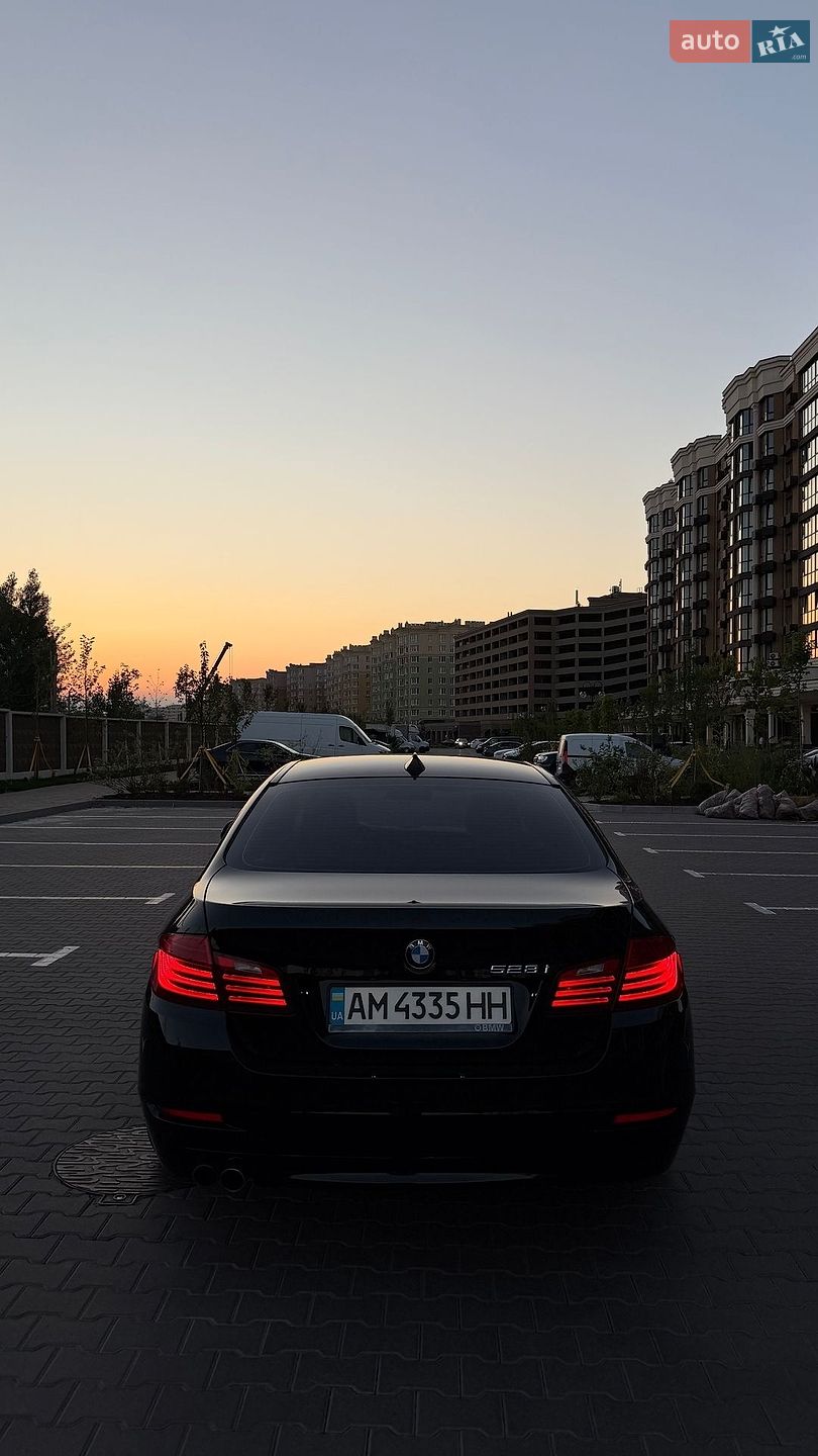 BMW 5 Series 2015 VIN WBA5A5C59FD516850 фото оголошення 30 з 47