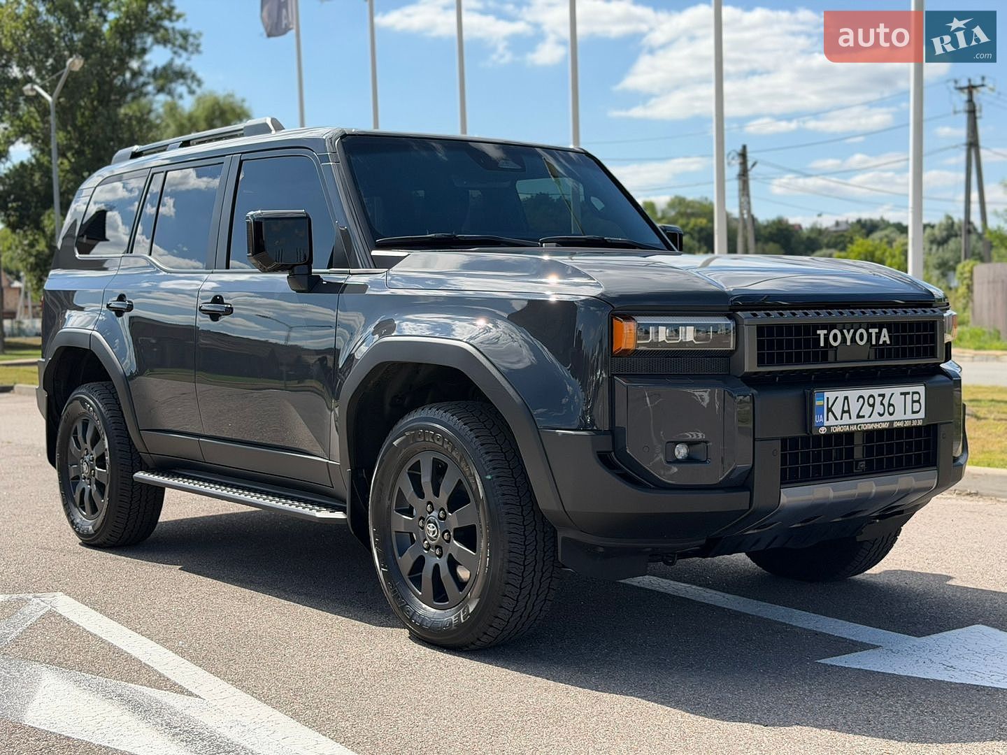 Toyota Land Cruiser Prado 2025 VIN JTEAR3AJ80K037588 фото оголошення 2 з 52