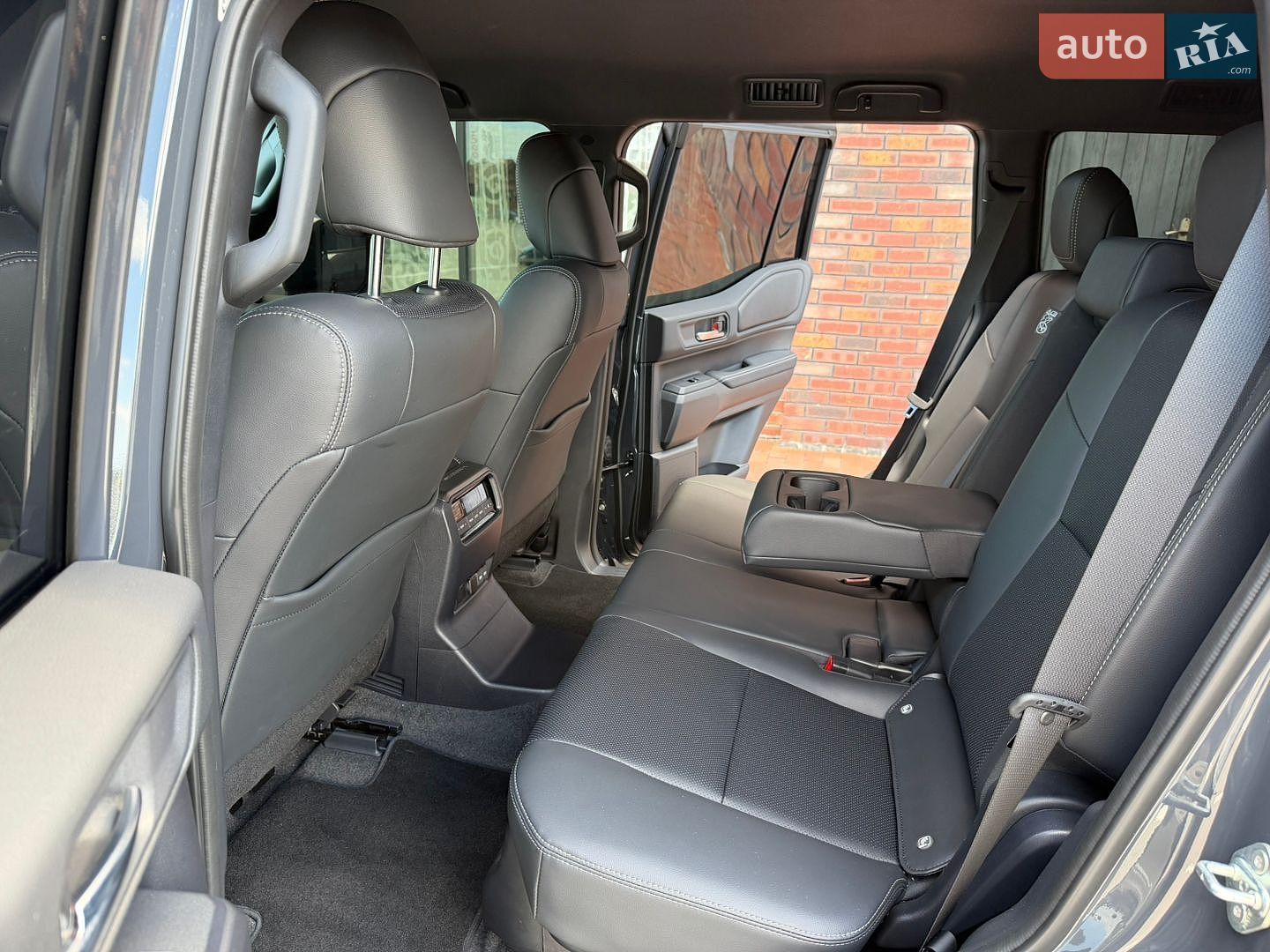 Toyota Land Cruiser Prado 2025 VIN JTEAR3AJ80K037588 фото оголошення 45 з 52