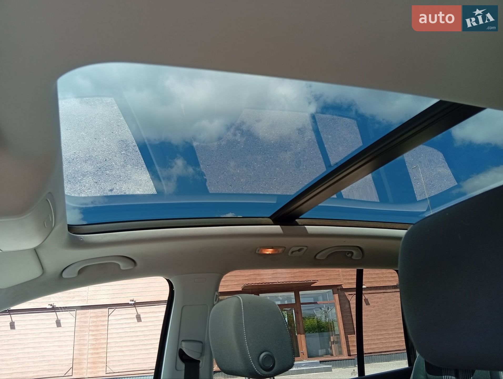 Volkswagen Touran 2012 VIN WVGZZZ1TZDW004375 фото оголошення 30 з 56