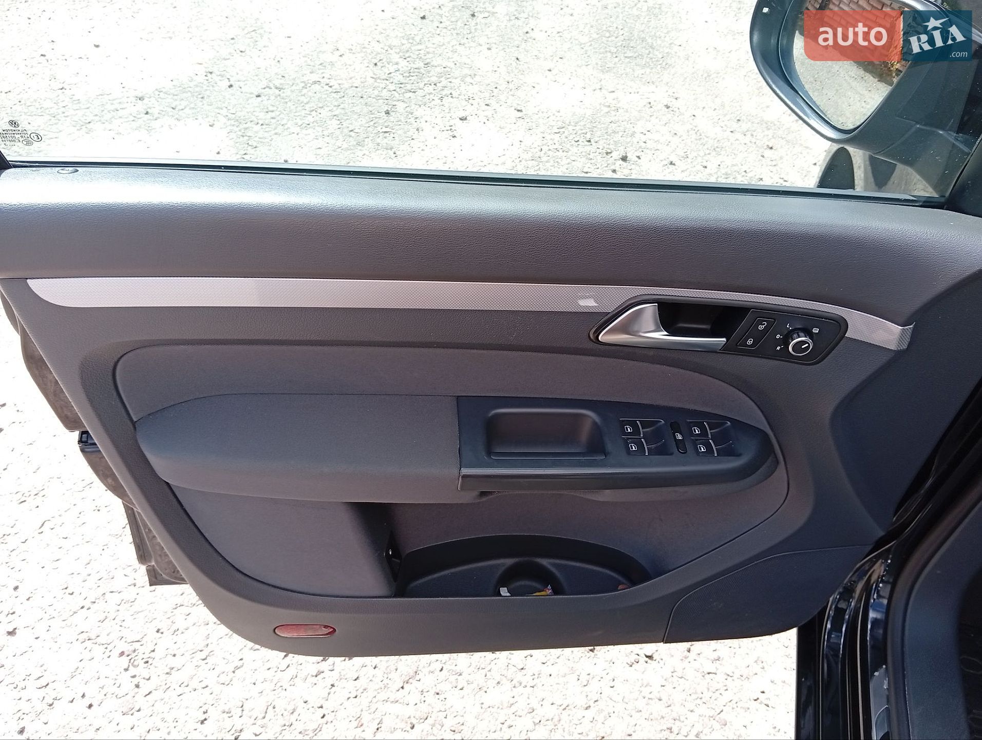 Volkswagen Touran 2012 VIN WVGZZZ1TZDW004375 фото оголошення 33 з 56