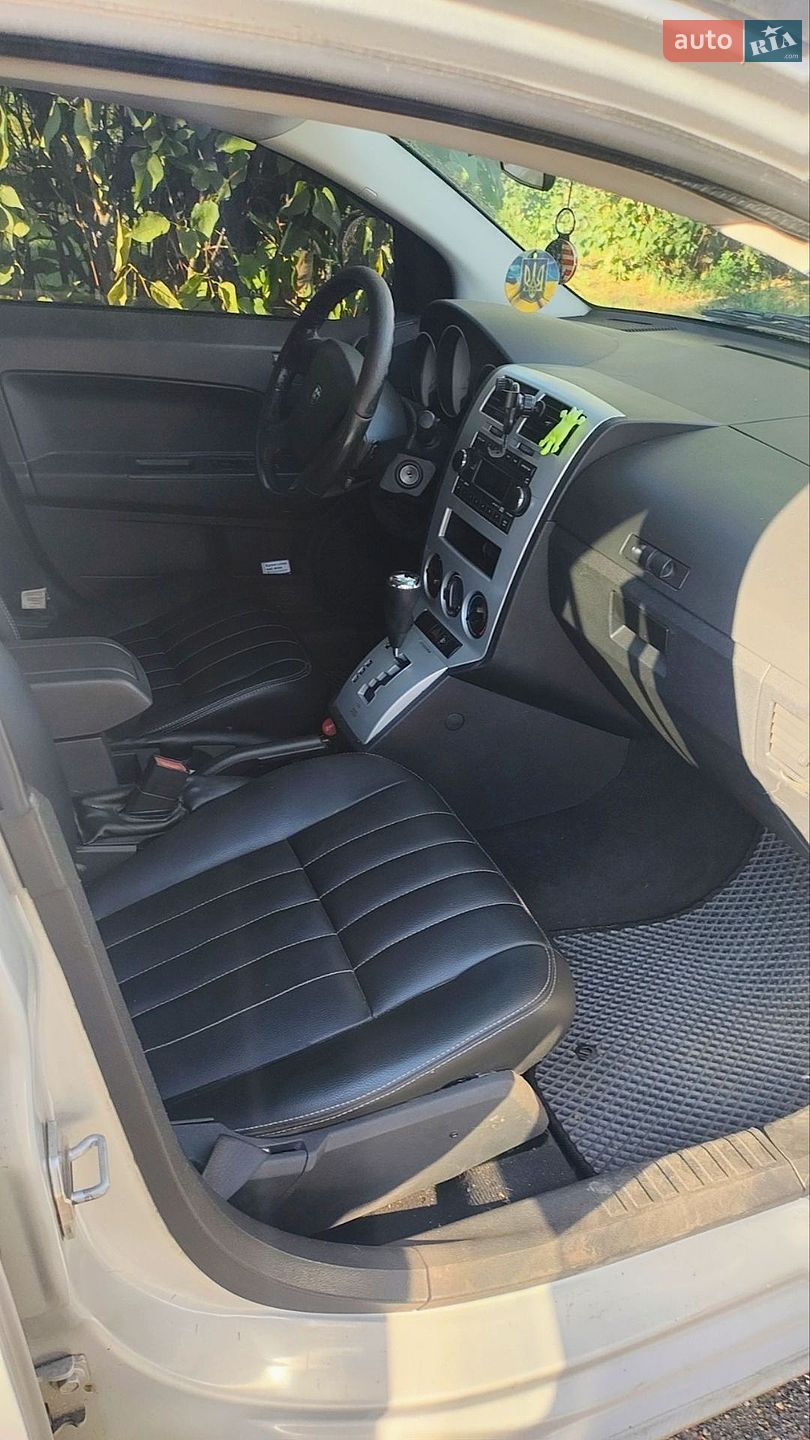 Dodge Caliber 2008 VIN 1B3HBG8B48D636390 фото оголошення 8 з 14
