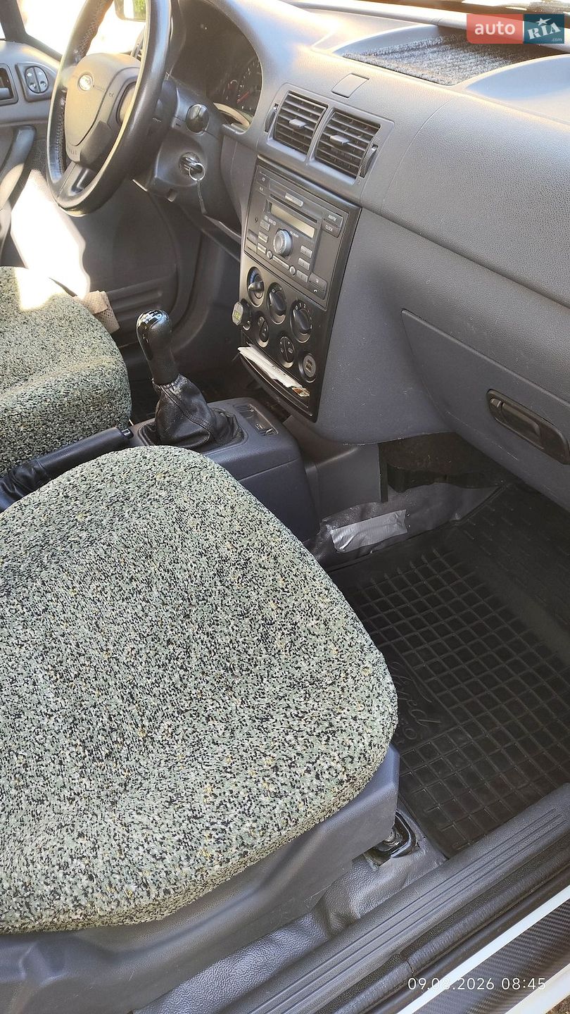 Ford Transit Connect 2007 VIN WF0UXXTTPU7P53579 фото оголошення 8 з 10
