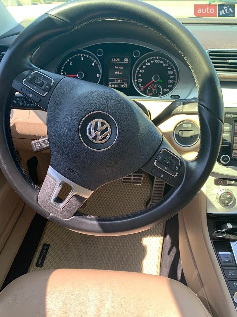 Volkswagen Passat 2013 VIN WVWZZZ3CZEE018192 фото оголошення 8 з 17