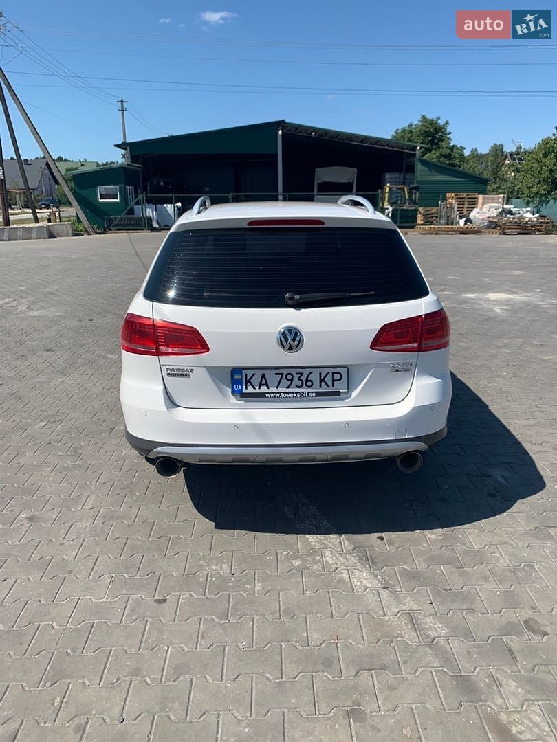 Volkswagen Passat 2013 VIN WVWZZZ3CZEE018192 фото оголошення 4 з 17