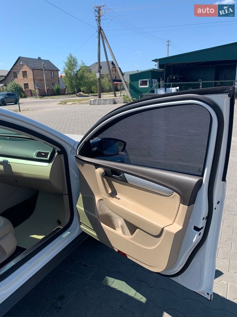 Volkswagen Passat 2013 VIN WVWZZZ3CZEE018192 фото оголошення 10 з 17