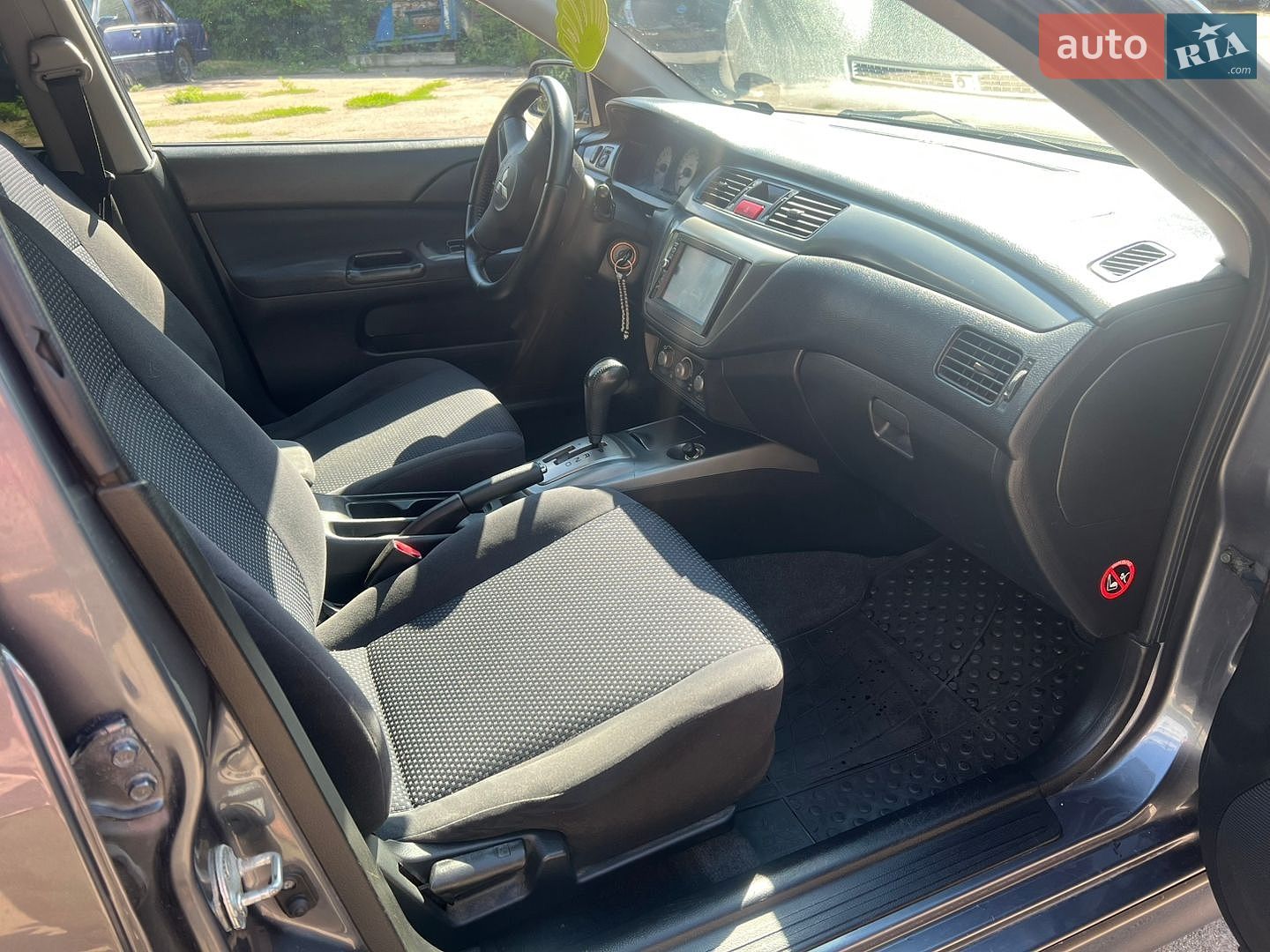 Mitsubishi Lancer 2006 VIN JMBLRCS3W7U000226 фото оголошення 10 з 21