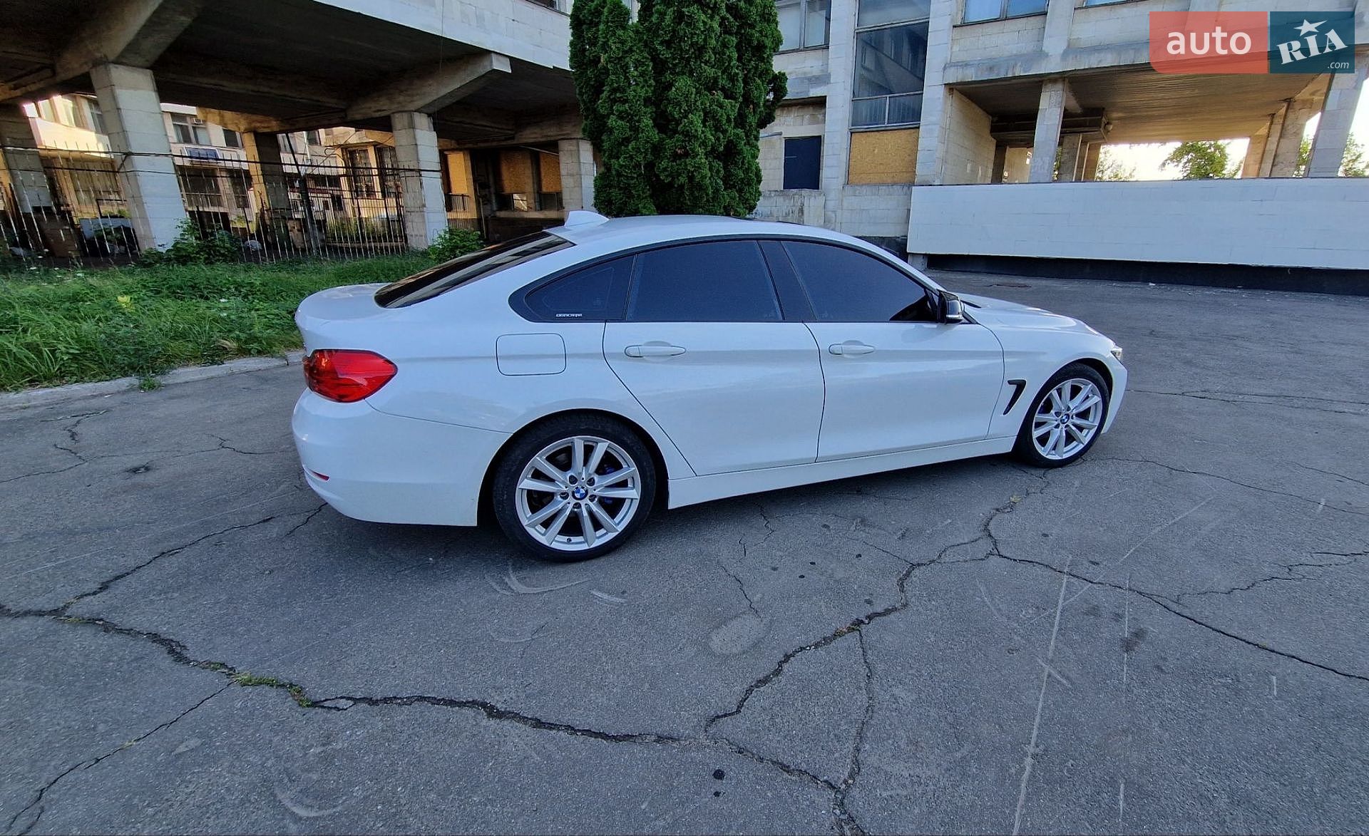 BMW 4 Series Gran Coupe 2015 VIN WBA4A9C59FGL85999 фото оголошення 5 з 21