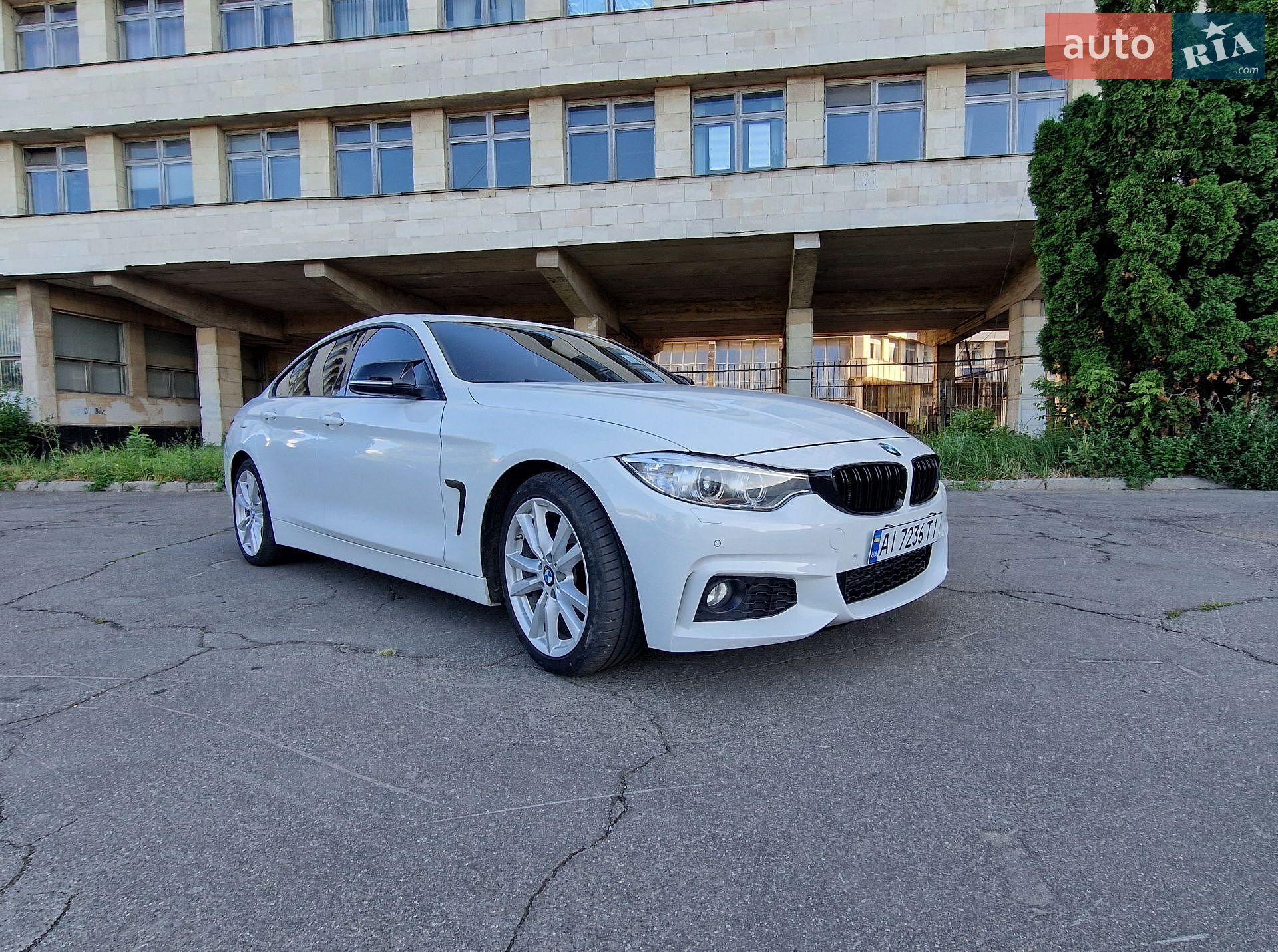 BMW 4 Series Gran Coupe 2015 VIN WBA4A9C59FGL85999 фото оголошення 10 з 21