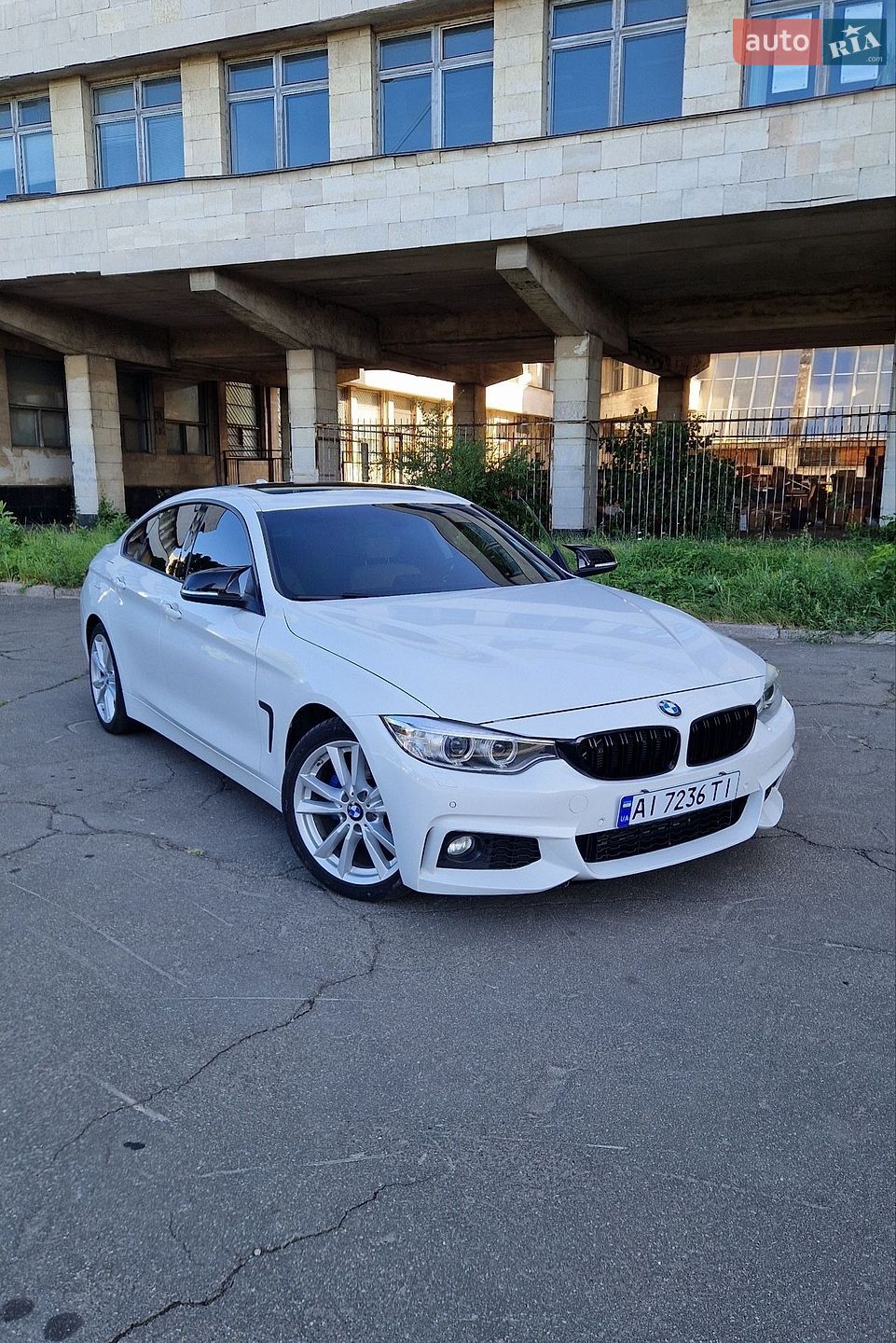 BMW 4 Series Gran Coupe 2015 VIN WBA4A9C59FGL85999 фото оголошення 2 з 21