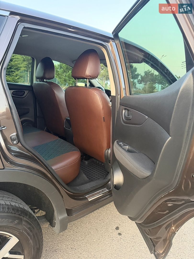 Nissan Qashqai 2017 VIN SJNFDAJ11U2199244 фото оголошення 17 з 22