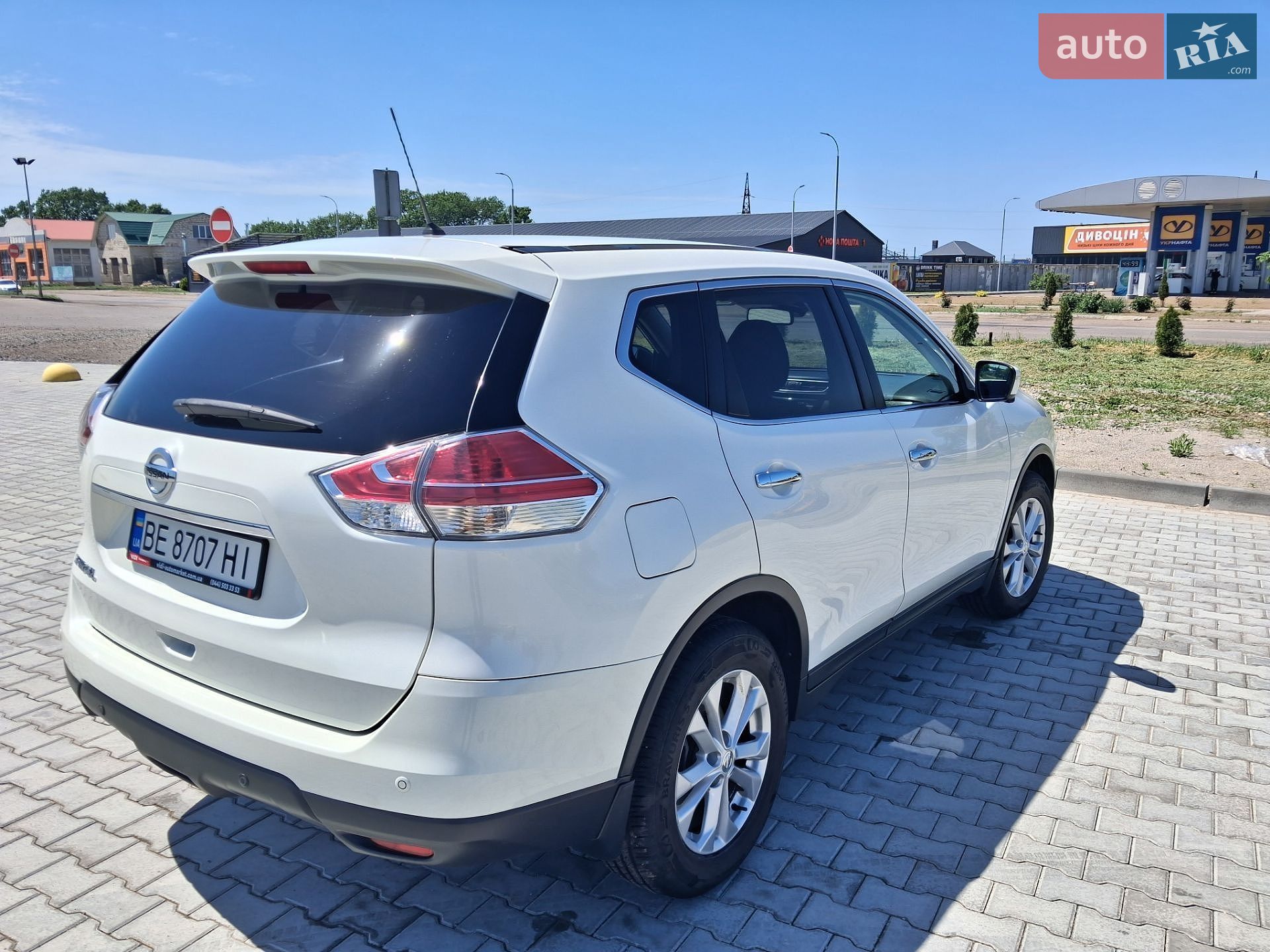 Nissan X-Trail 2016 VIN JN1TANT32U0000725 фото оголошення 2 з 8