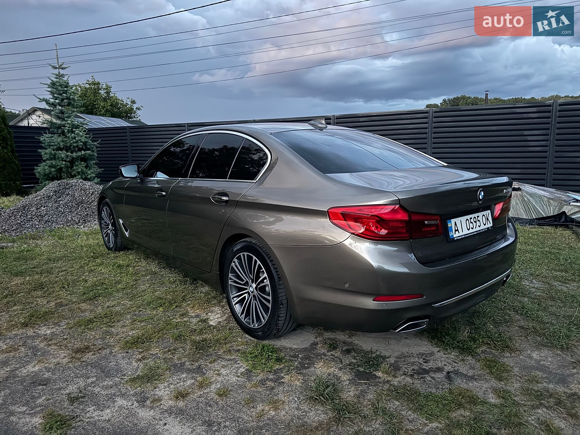BMW 5 Series 2017 VIN WBAJE5C32HG478008 фото оголошення 12 з 22