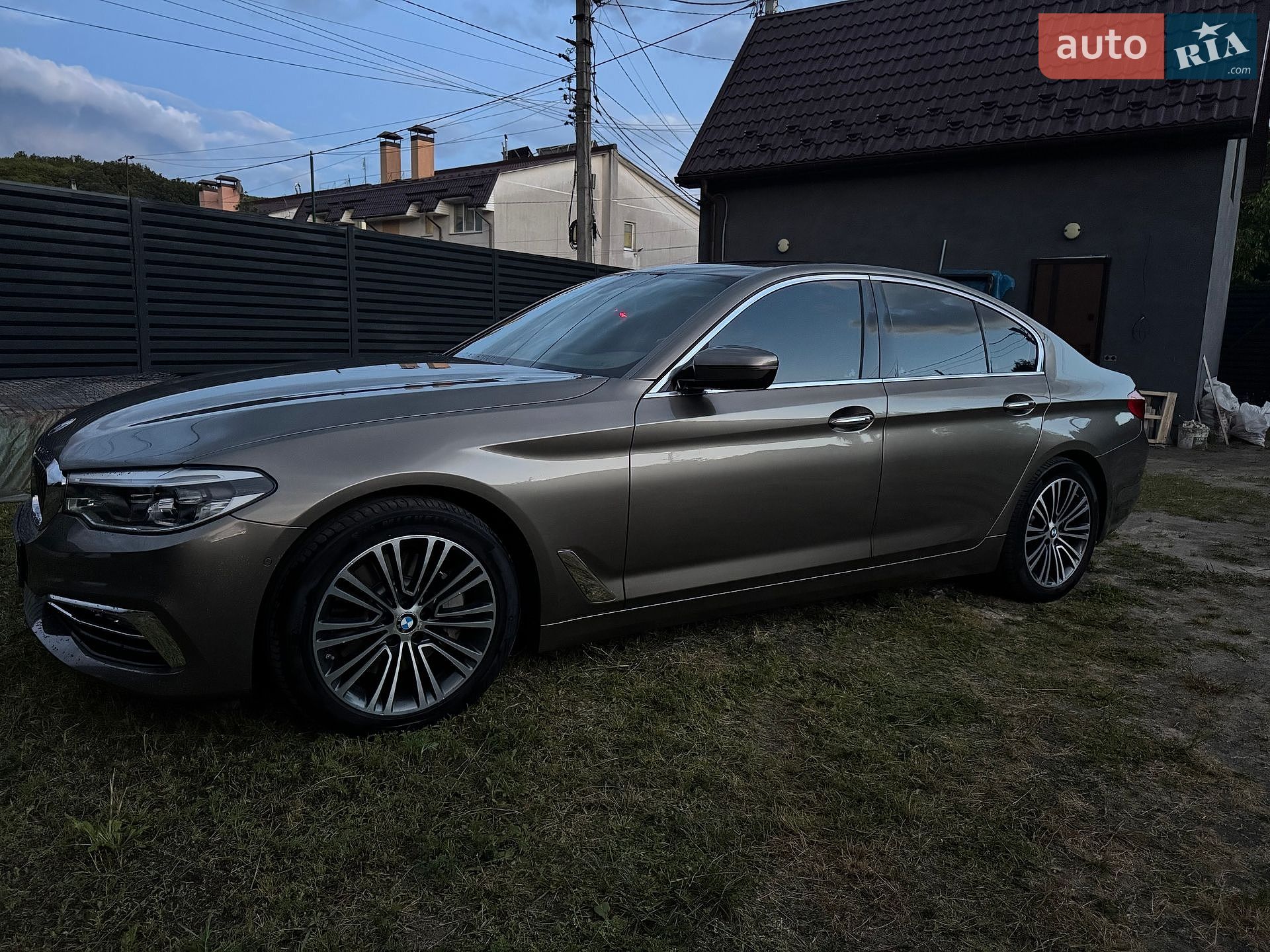 BMW 5 Series 2017 VIN WBAJE5C32HG478008 фото оголошення 6 з 22