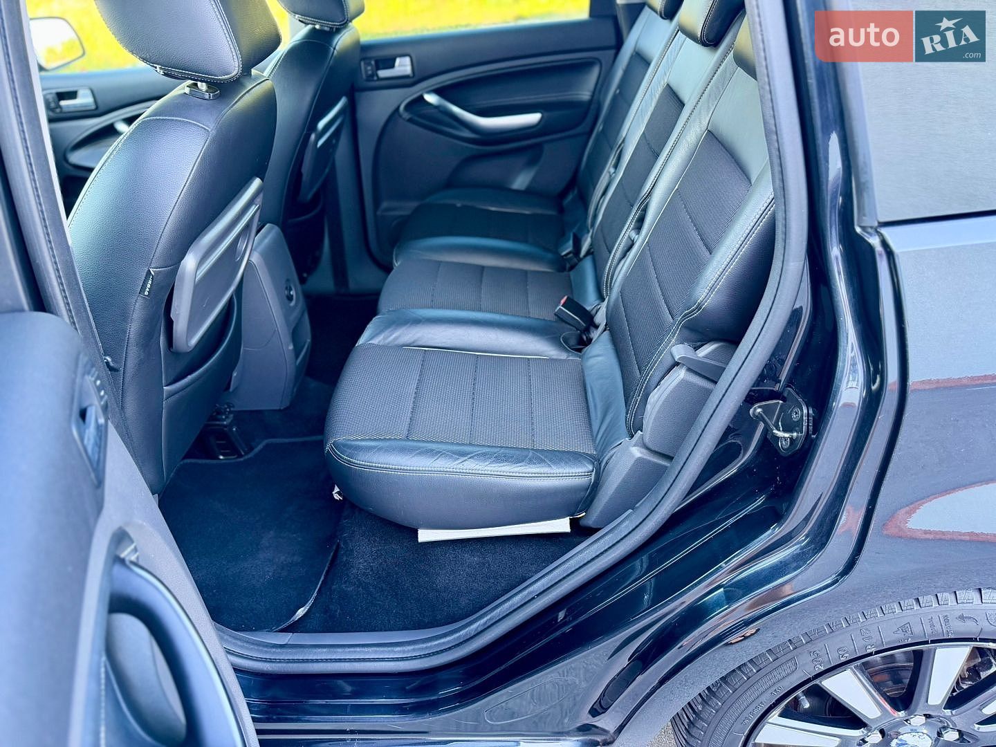 Ford C-Max 2009 VIN WF0EXXGCDE9M03961 фото оголошення 32 з 79