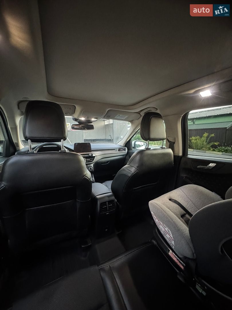 Ford Escape 2020 VIN 1FMCU9J9XLUB59961 фото оголошення 10 з 15