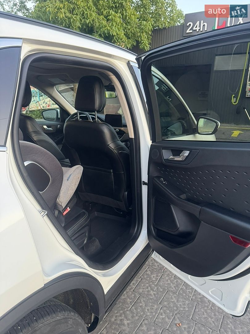 Ford Escape 2020 VIN 1FMCU9J9XLUB59961 фото оголошення 12 з 15