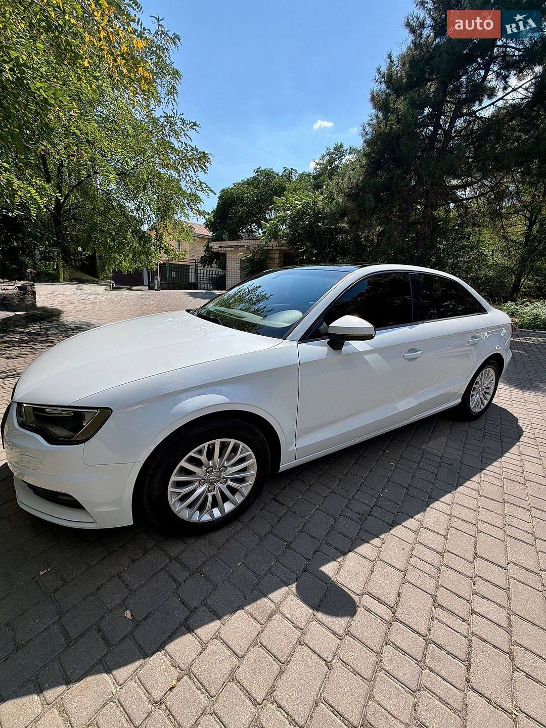 Audi A3 2016 VIN WAUZZZ8V0H1002450 фото оголошення 6 з 21