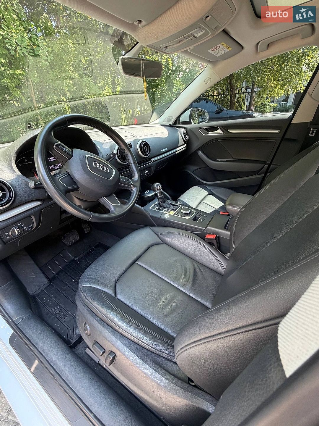 Audi A3 2016 VIN WAUZZZ8V0H1002450 фото оголошення 15 з 21