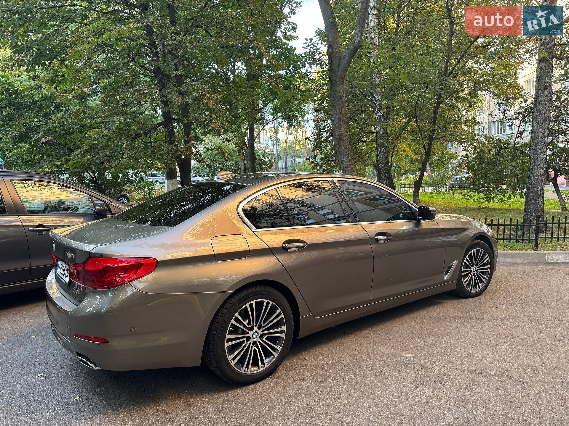 BMW 5 Series 2017 VIN WBAJE5C32HG478008 фото оголошення 13 з 22