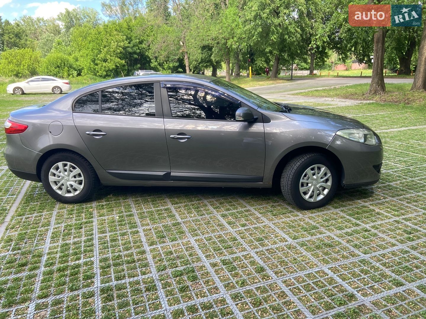Renault Fluence 2011 VIN VF1LZBR0A46356996 фото оголошення 5 з 33