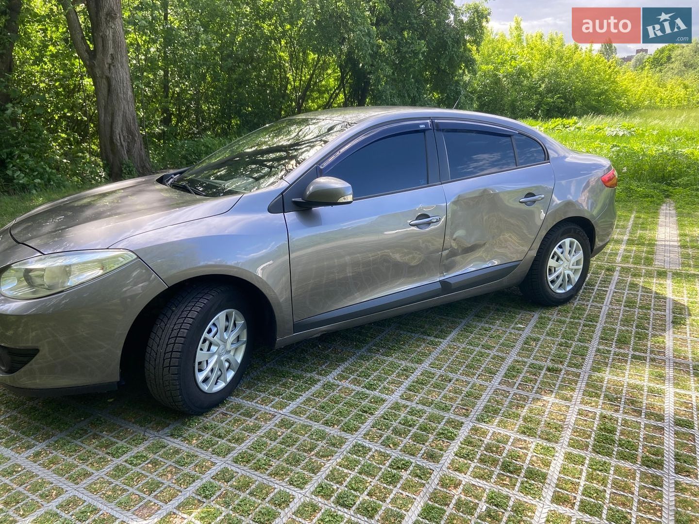 Renault Fluence 2011 VIN VF1LZBR0A46356996 фото оголошення 10 з 33