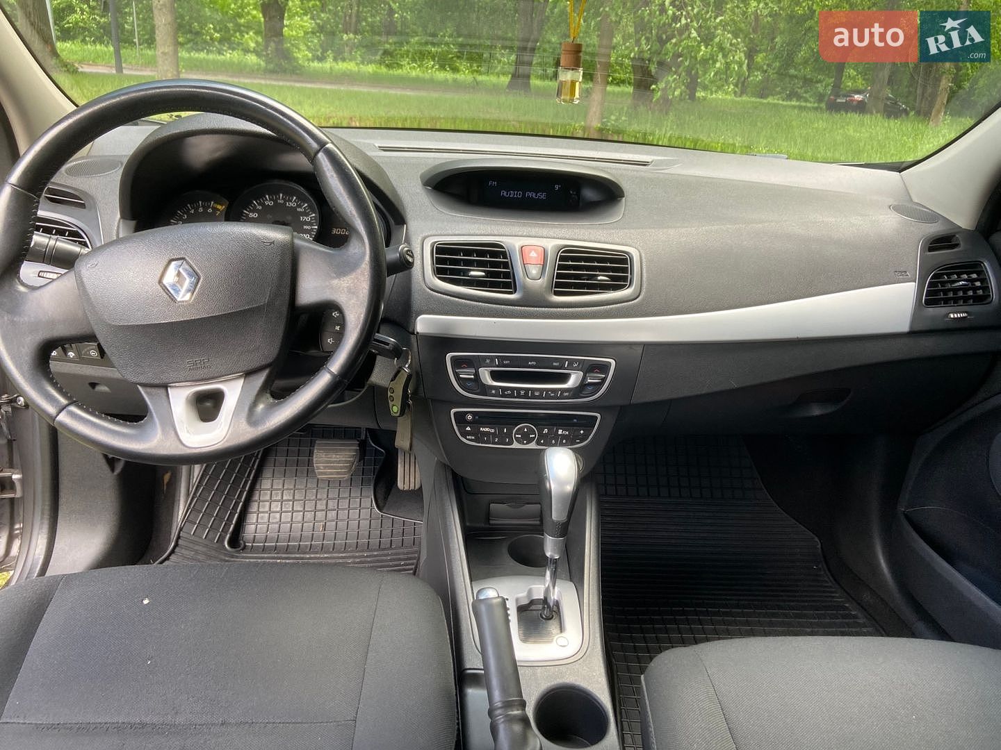 Renault Fluence 2011 VIN VF1LZBR0A46356996 фото оголошення 24 з 33