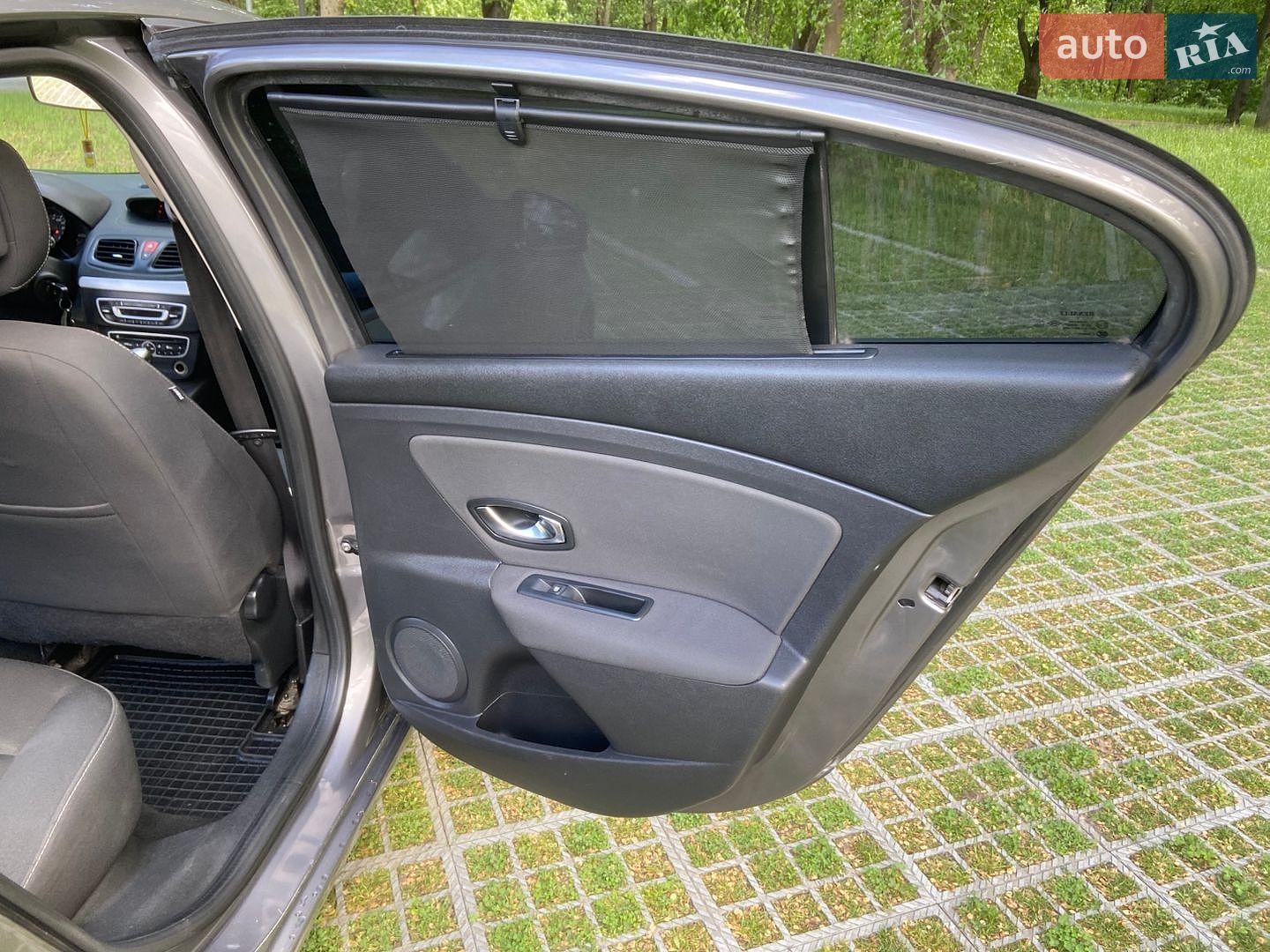 Renault Fluence 2011 VIN VF1LZBR0A46356996 фото оголошення 32 з 33