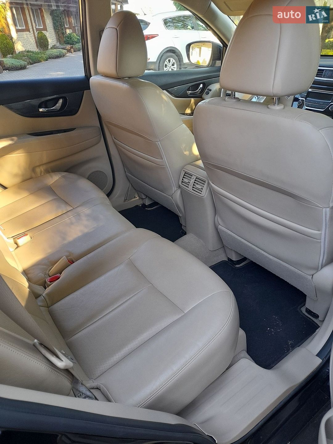 Nissan X-Trail 2015 VIN JN1TCAT32U0014725 фото оголошення 22 з 63