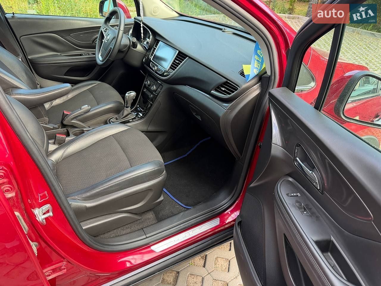Buick Encore 2018 VIN KL4CJASB7JB712925 фото оголошення 2 з 22