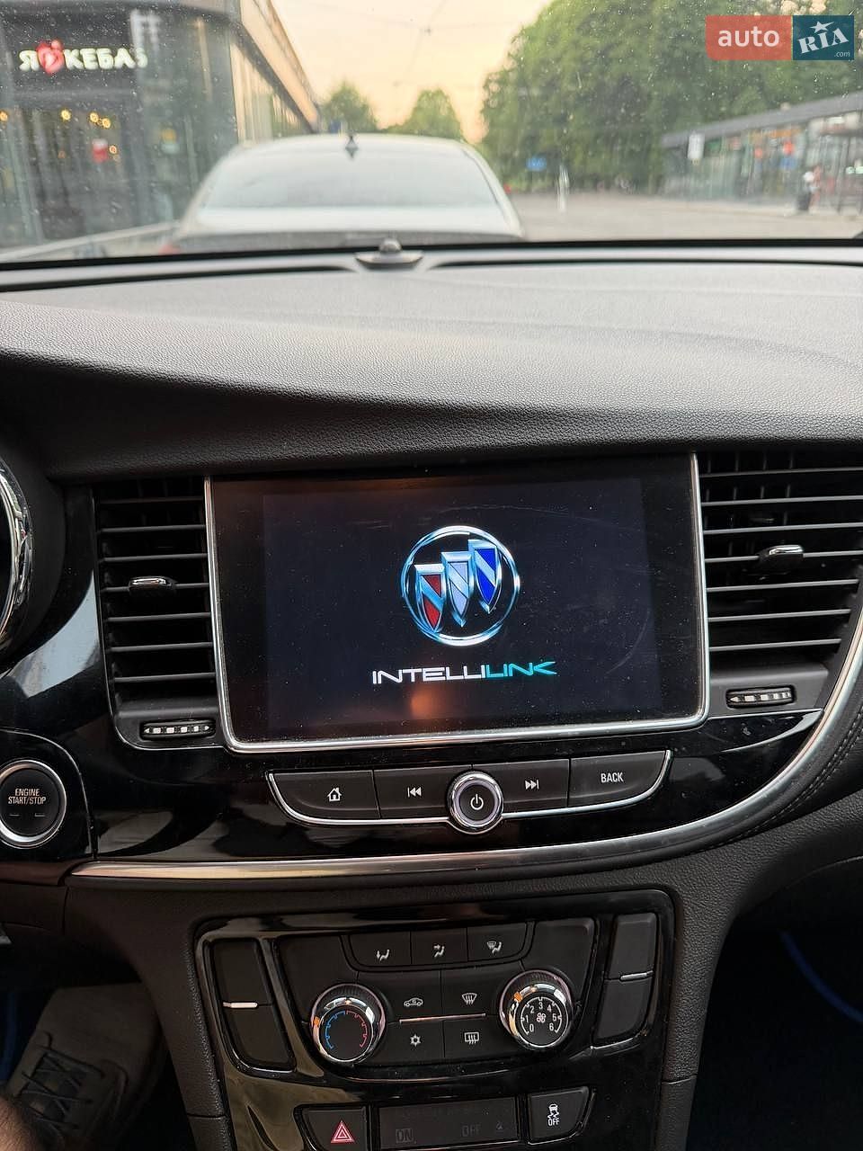 Buick Encore 2018 VIN KL4CJASB7JB712925 фото оголошення 4 з 22