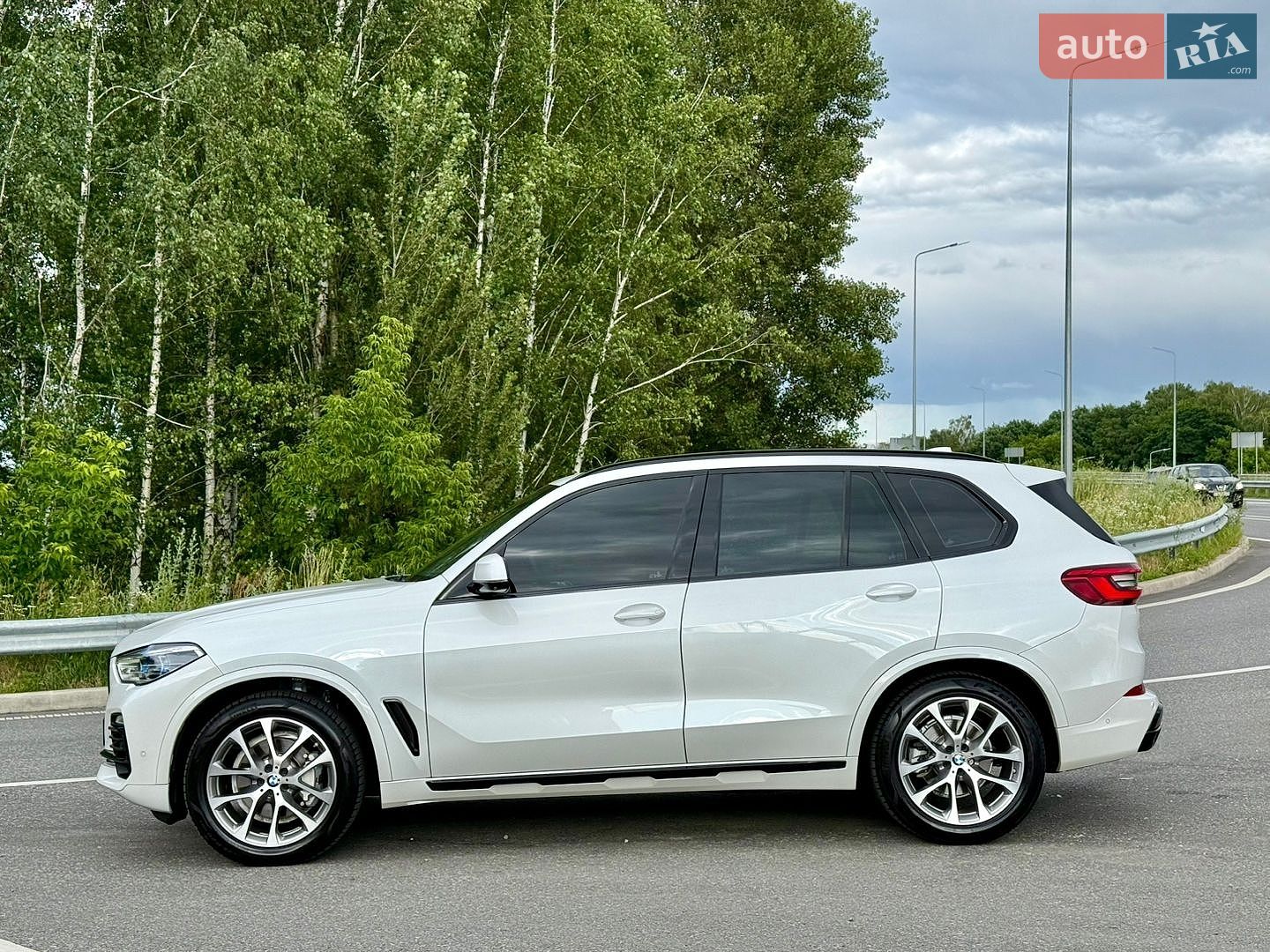 BMW X5 2019 VIN WBACV61090LK19017 фото оголошення 4 з 128
