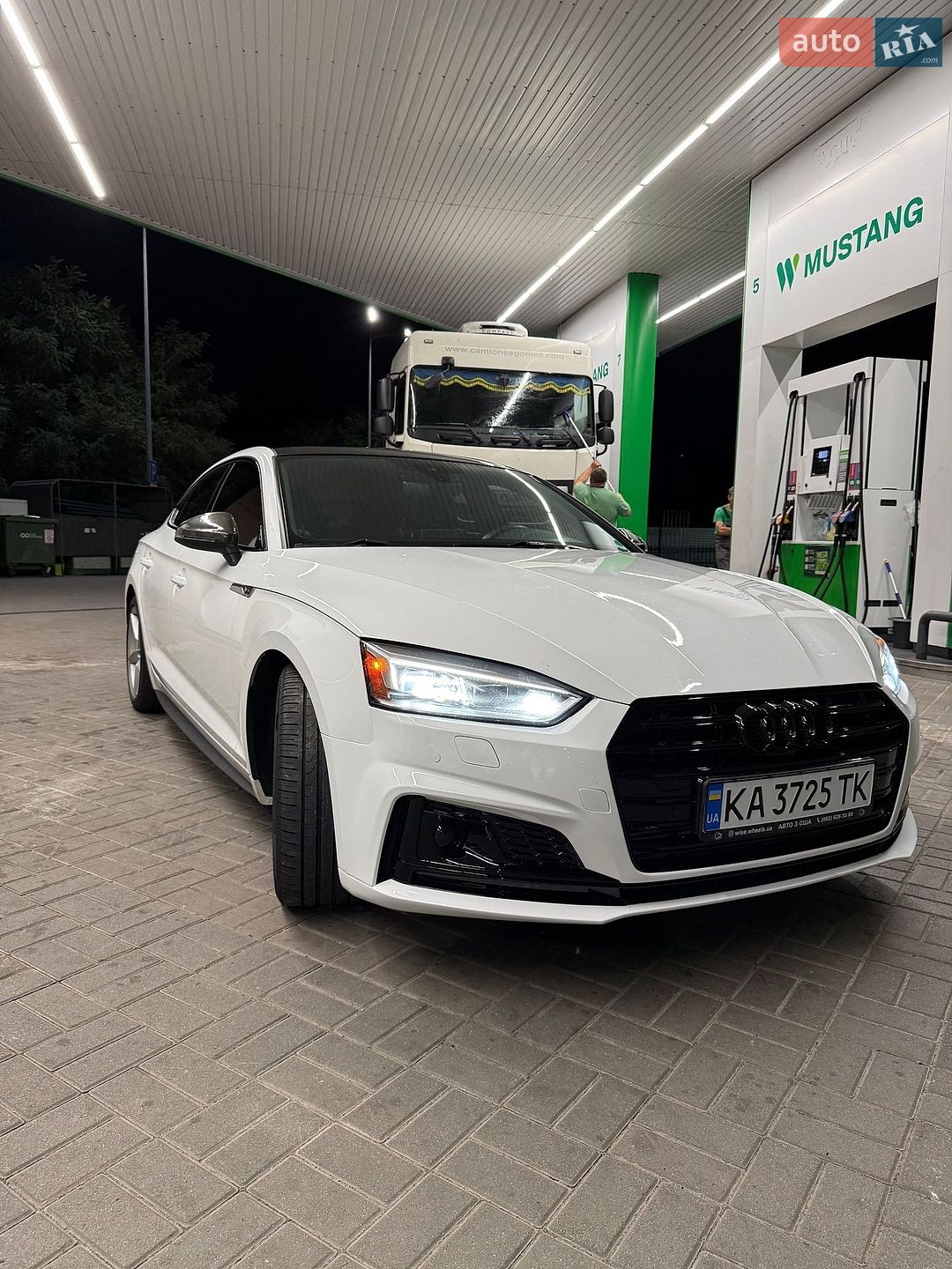 Audi A5 Sportback 2019 VIN WAUDNCF50KA096603 фото оголошення 3 з 26