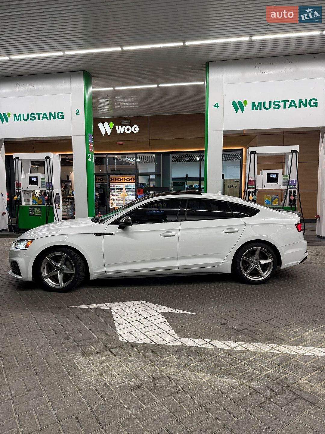 Audi A5 Sportback 2019 VIN WAUDNCF50KA096603 фото оголошення 12 з 26