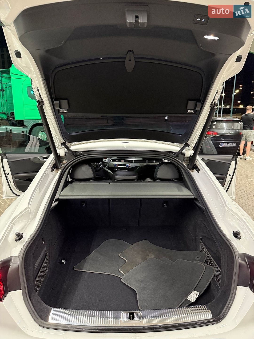 Audi A5 Sportback 2019 VIN WAUDNCF50KA096603 фото оголошення 23 з 26