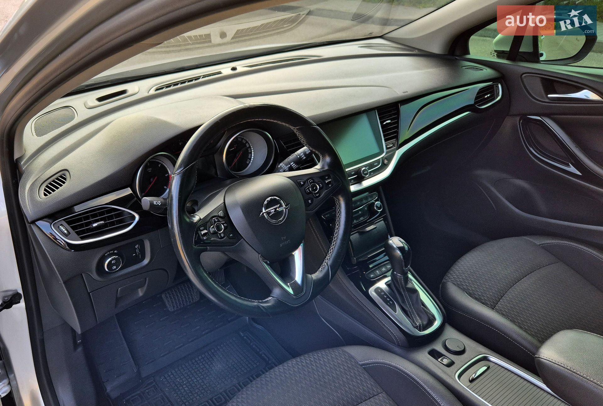 Opel Astra 2017 VIN W0LBE8EG7H8053532 фото оголошення 9 з 35