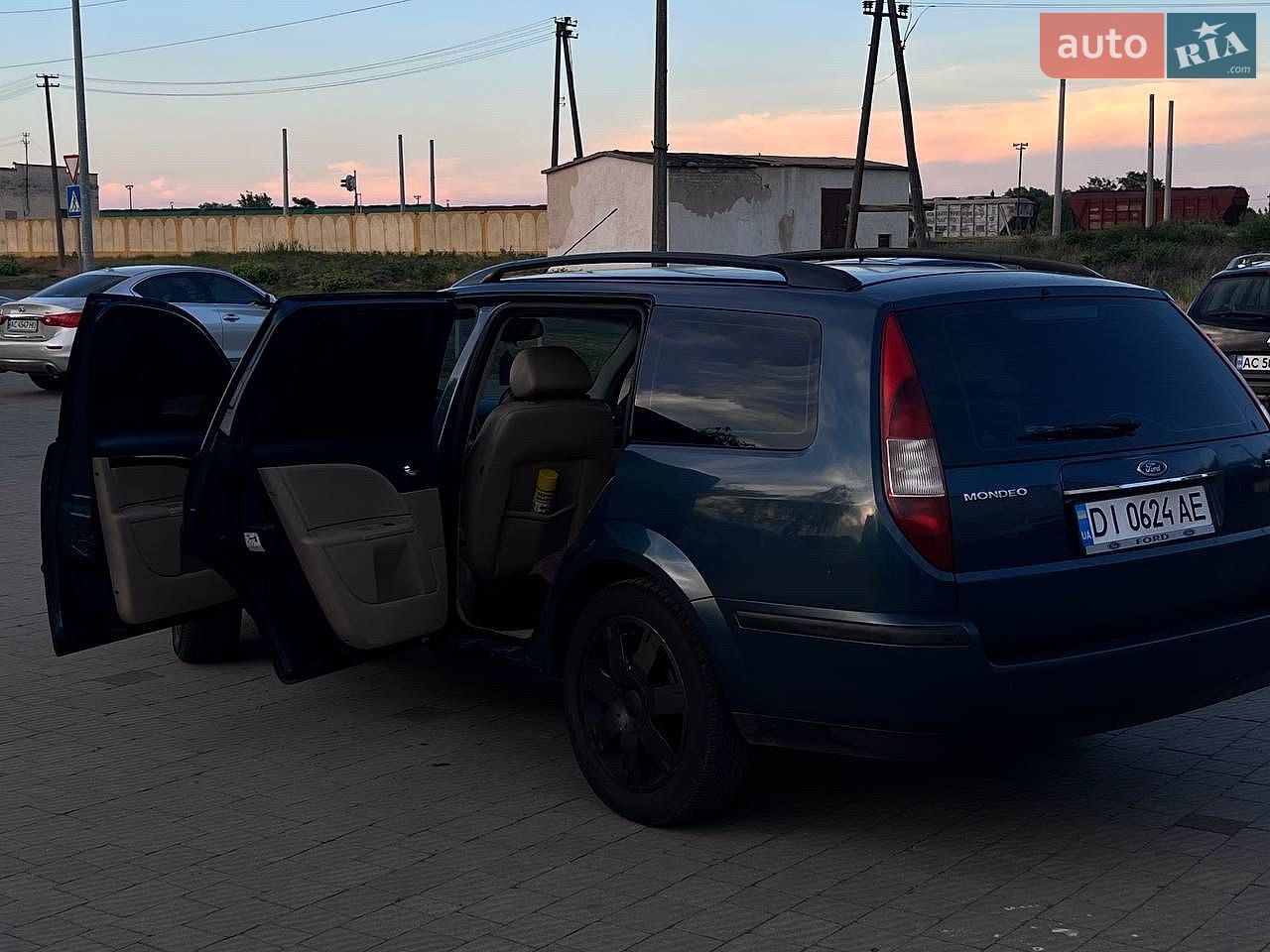 Ford Mondeo 2003 VIN WF0WXXGBBW3S40427 фото оголошення 3 з 5