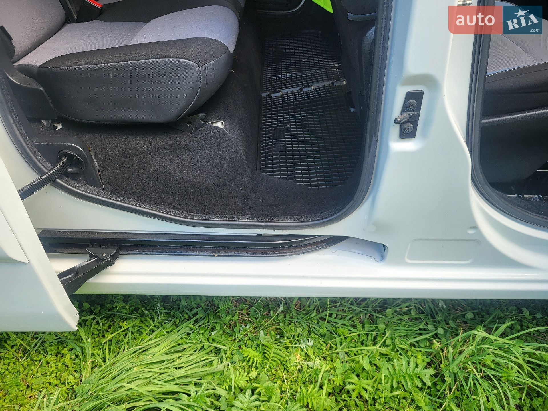 Peugeot Partner 2012 VIN VF37J9HN0CJ589574 фото оголошення 5 з 9