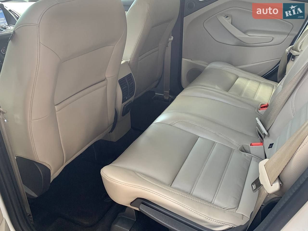 Ford C-Max 2017 VIN 1FADP5DU7HL116450 фото оголошення 7 з 14