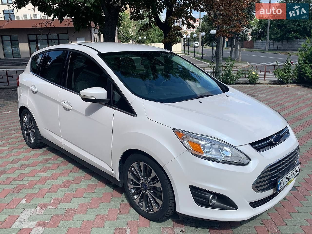 Ford C-Max 2017 VIN 1FADP5DU7HL116450 фото оголошення 10 з 14