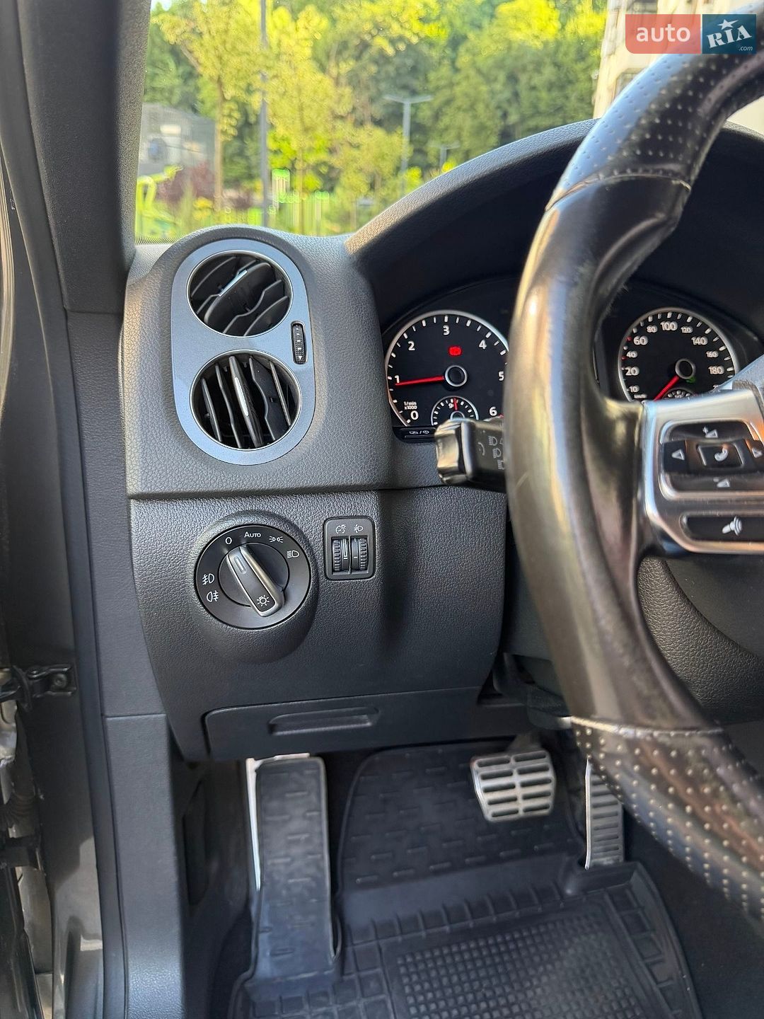 Volkswagen Tiguan 2015 VIN WVGZZZ5NZGW523505 фото оголошення 21 з 29
