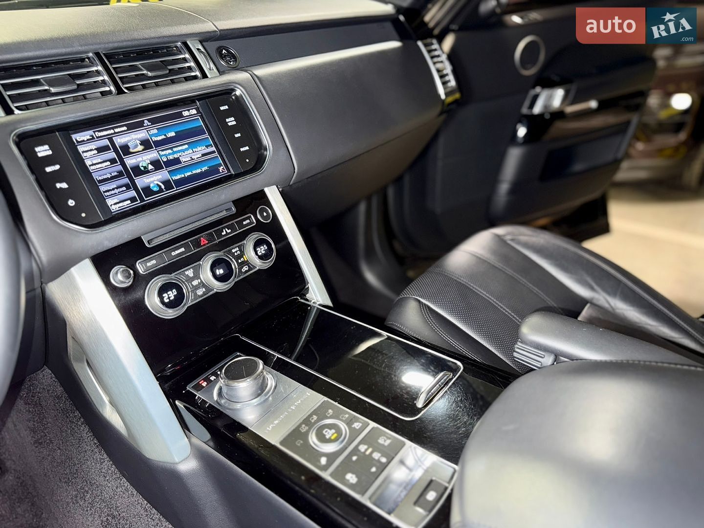 Land Rover Range Rover 2013 VIN SALGA2FF8EA140083 фото оголошення 22 з 44