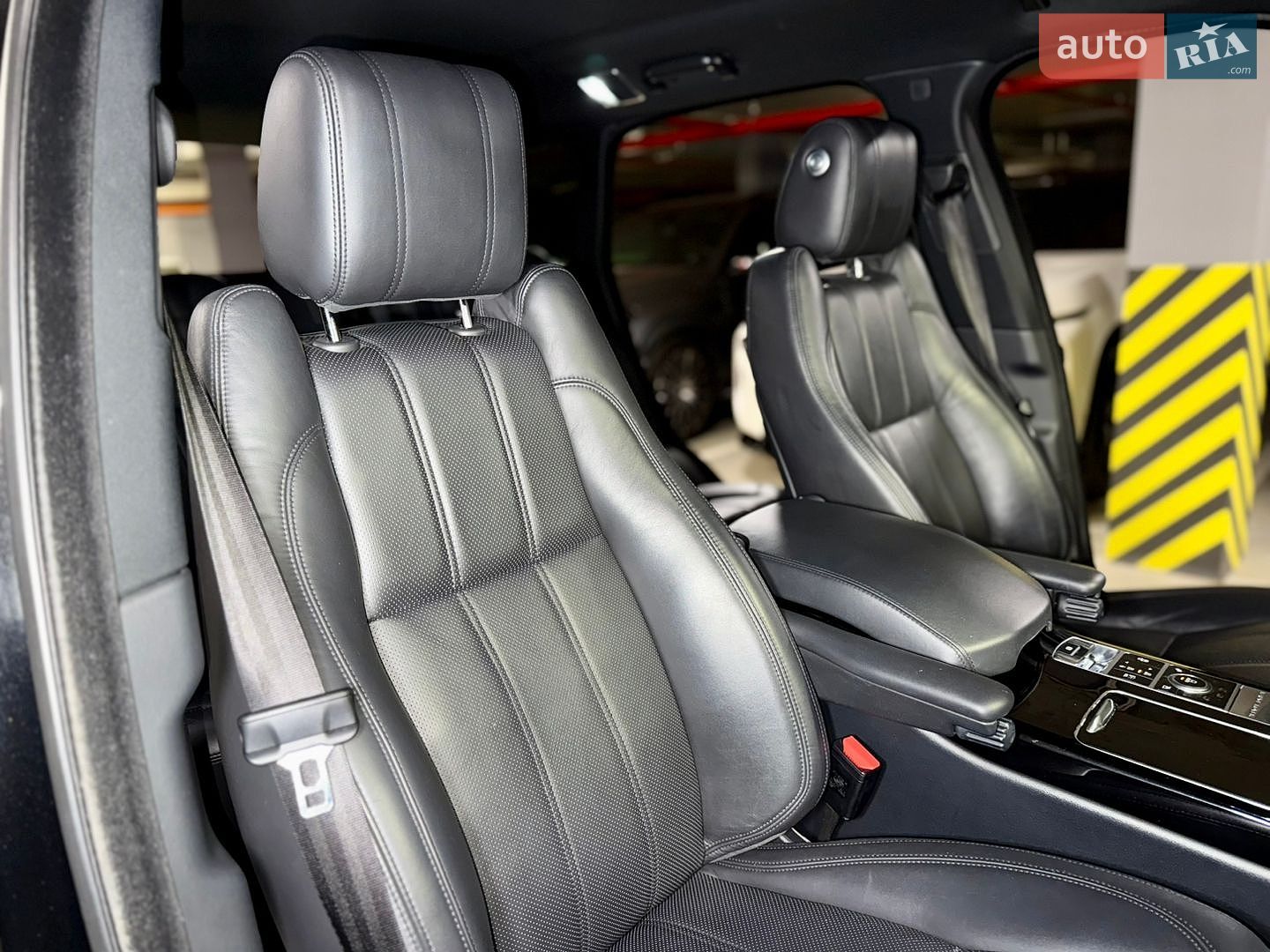 Land Rover Range Rover 2013 VIN SALGA2FF8EA140083 фото оголошення 36 з 44