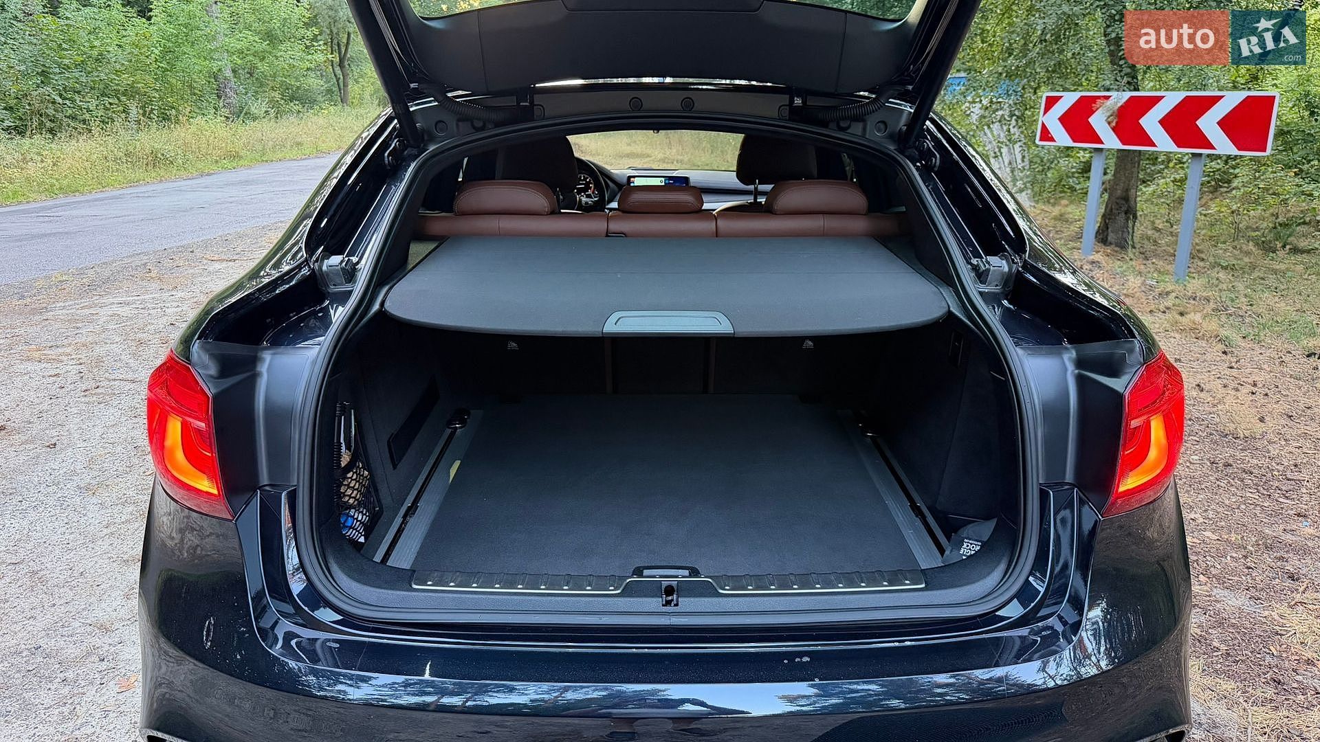 BMW X6 2019 VIN WBAKV210800Z85312 фото оголошення 13 з 21