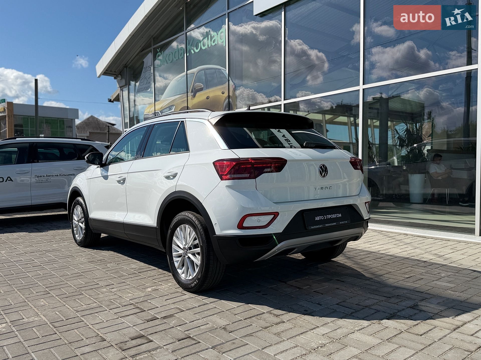 Volkswagen T-Roc 2023 VIN WVGZZZA1ZRV061891 фото оголошення 4 з 26