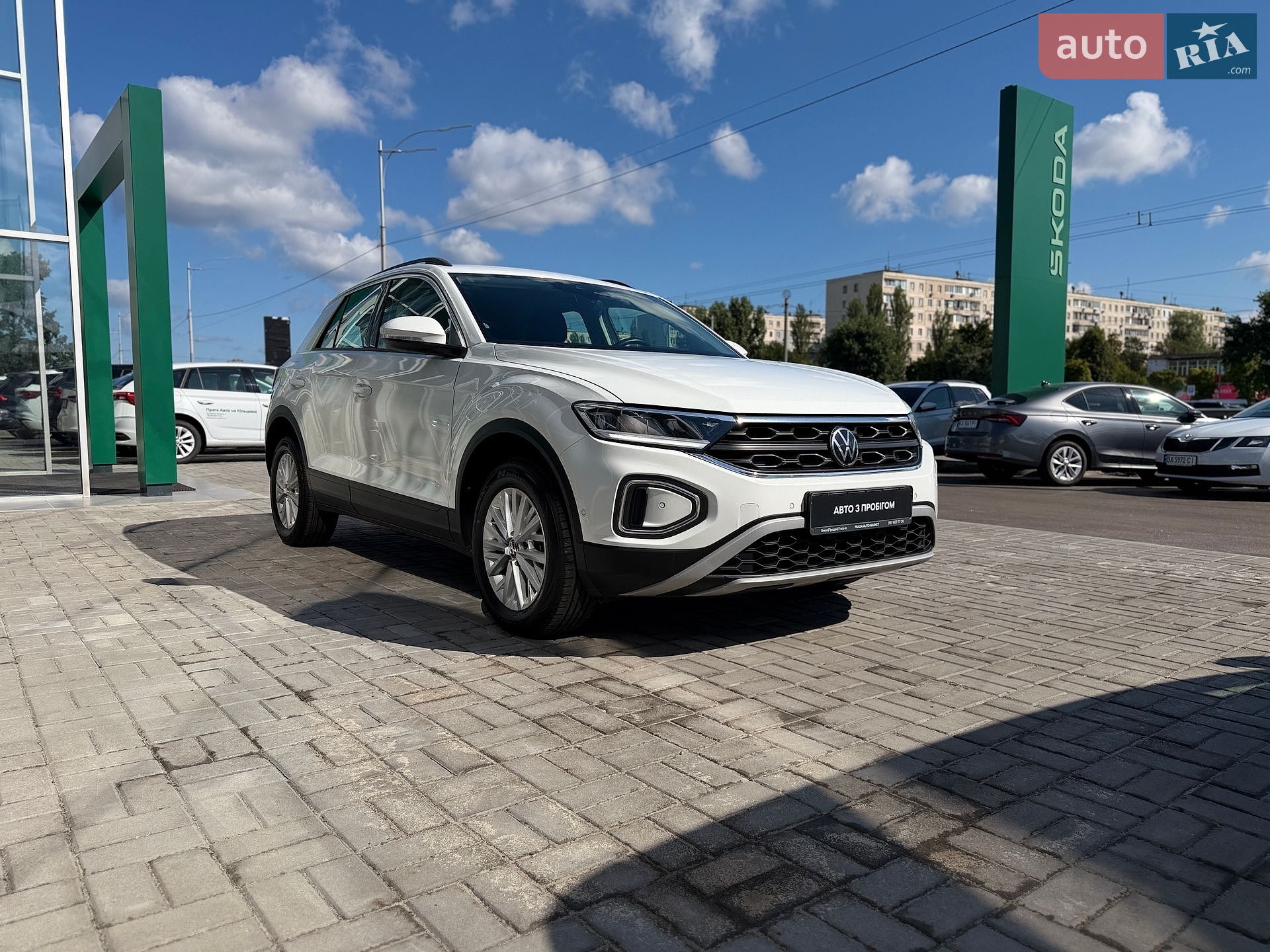 Volkswagen T-Roc 2023 VIN WVGZZZA1ZRV061891 фото оголошення 8 з 26