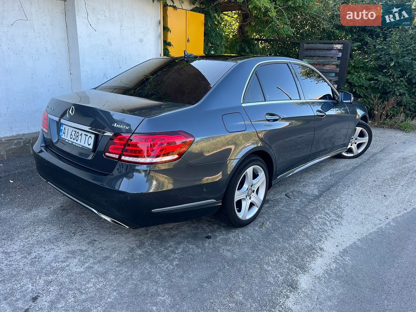 Mercedes-Benz E-Class 2014 VIN WDDHF8CB1EB059914 фото оголошення 9 з 10