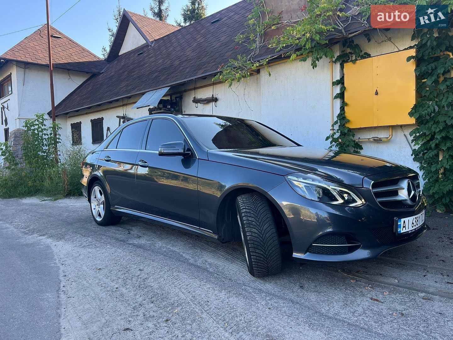 Mercedes-Benz E-Class 2014 VIN WDDHF8CB1EB059914 фото оголошення 7 з 10