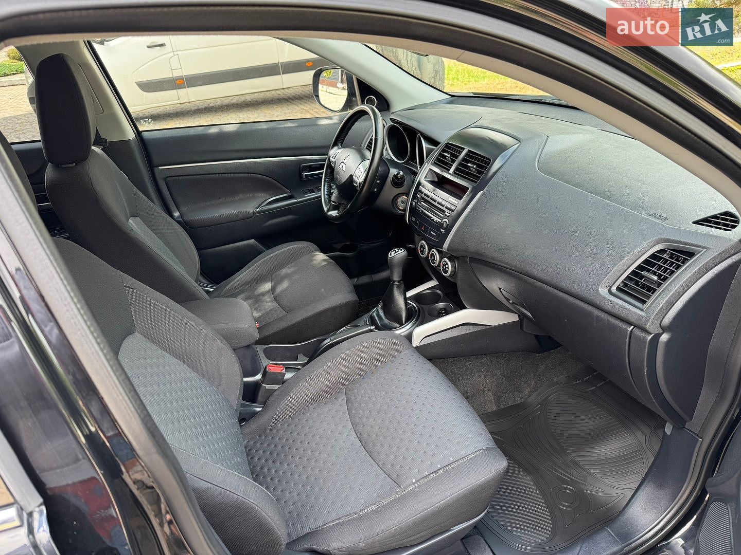 Mitsubishi ASX 2012 VIN JMBXNGA1WBZ025922 фото оголошення 13 з 34